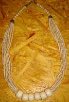 Large-bead necklace